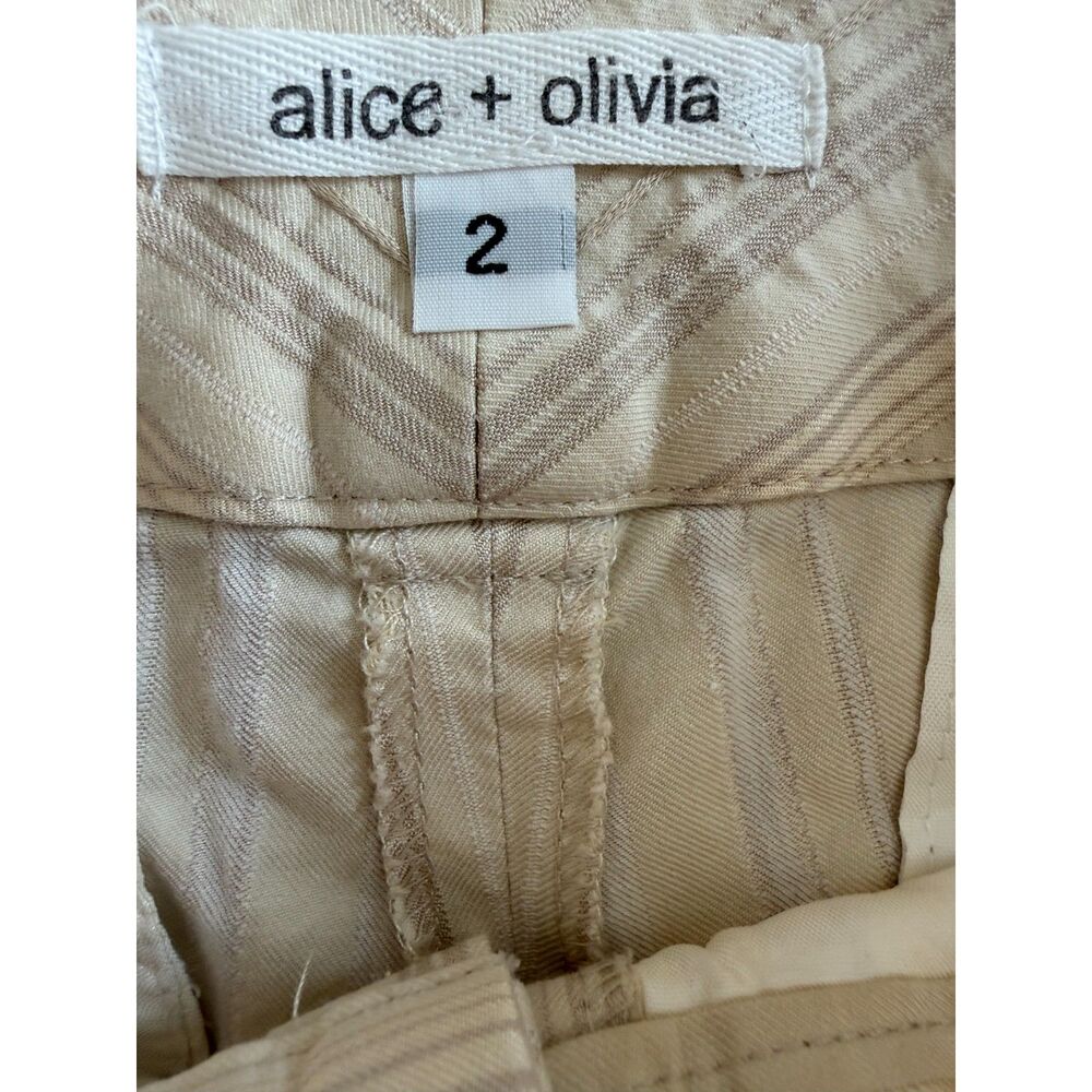 Alice + Olivia & James Perse Lot | Cashmere Tank (1/S) & Striped Shorts (2) - Picture 4 of 9